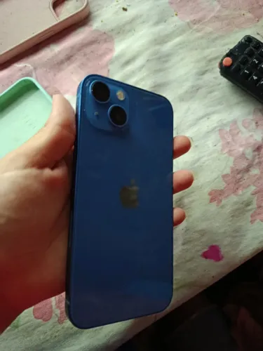 iPhone 13 todo original, bateria 93%