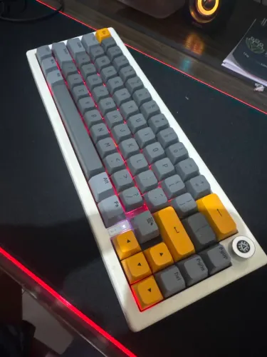 Vendo teclado gamer mecânico