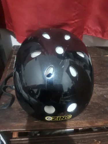 Capacete infantil Zinc