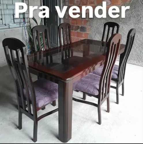 Mesa de Jantar com 6 cadeiras