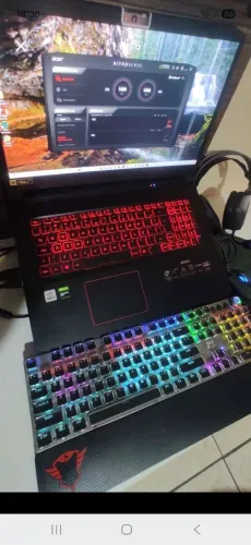 Notebook gamer. Nitro 5, monitor 17 polegadas, teclado mecanico, headset, mouse