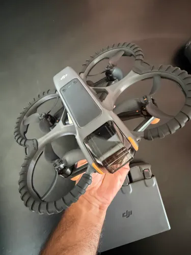 Drone DJI Avata 2 - Combo