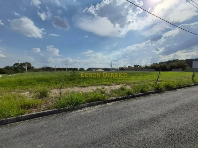 Lote/Terreno à Venda, Novo Morumbi - Pindamonhangaba