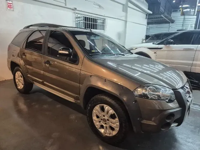 Fiat Palio Week.adv.lock.dualogic 1.8 Flex 2010