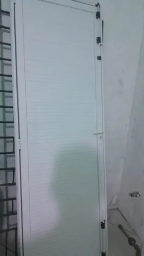 Portão alumínio branco