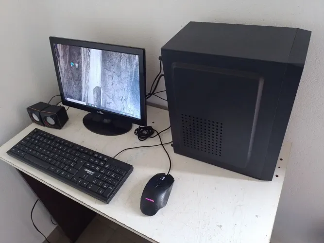 Computador 500gbHD 8gb RAM Processador i3 Para estudos e jogos