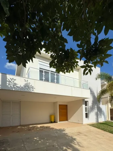 Casa em Condomínio à Venda em Sorocaba Chácara Ondina | 3 Suítes | 258 m² | 4 Vagas