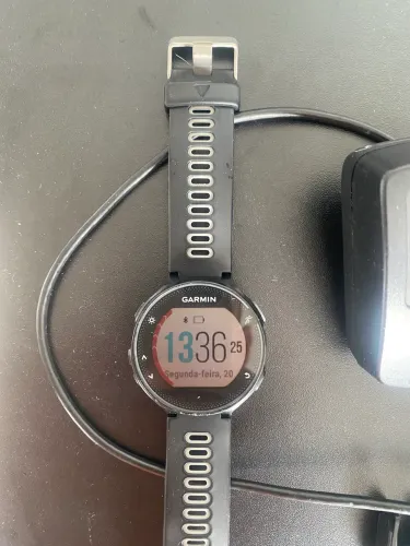 Relógio Garmin Forerunner 235