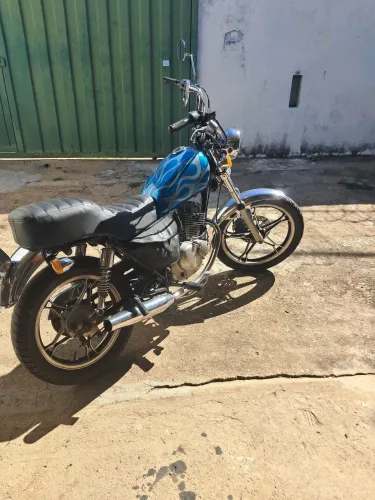 Intruder 125