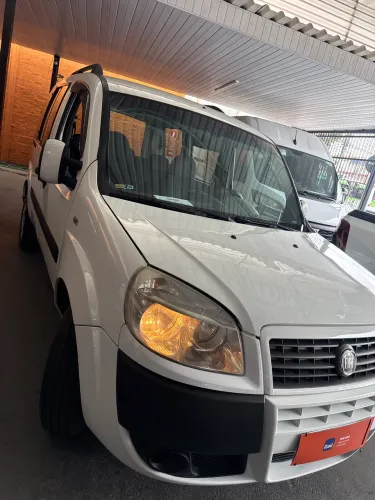 Fiat Doblo Attractive 1.4 Fire Flex 8V 5P 2012