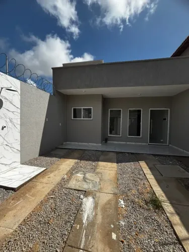 Imóvel para venda tem 91 metros quadrados com 3 quartos em Barrocão - Itaitinga - CE