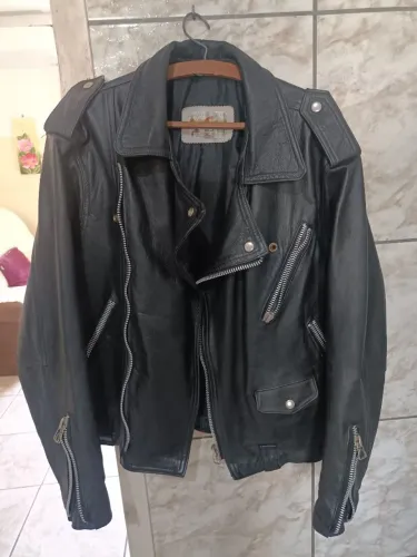 Jaqueta de couro preta masculina