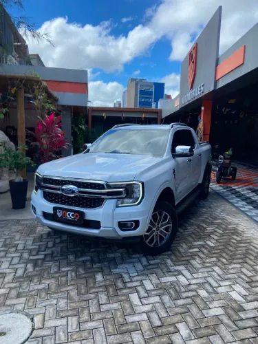 Ford Ranger Limited 3.0 V6 4X4 CD TB Die. AUT 2024