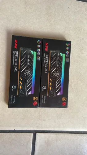 16 de memória ram XPG TUF RGB