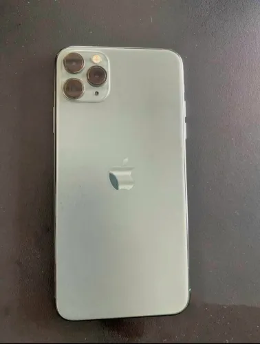 Iphone 11 pro Max no precinho