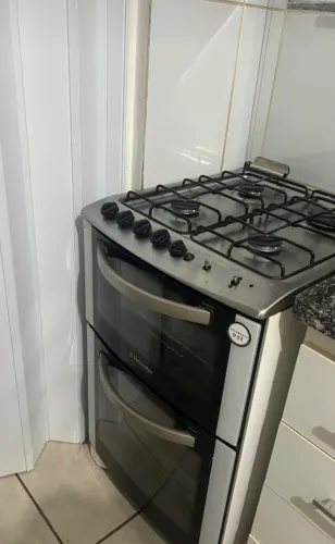 Vendo Fogão Electrolux - Duplo Forno - 4 bocas
