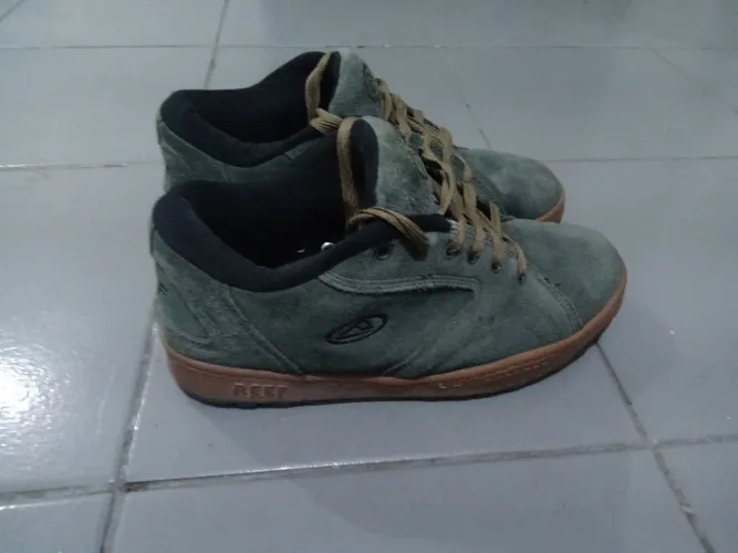 Tenis reef griiper verde musgo 43