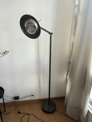 Luminária de piso