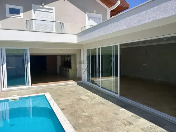 Casa de Alto Padrão à Venda no Condomínio Sunset Park Parque Residencial Aquarius