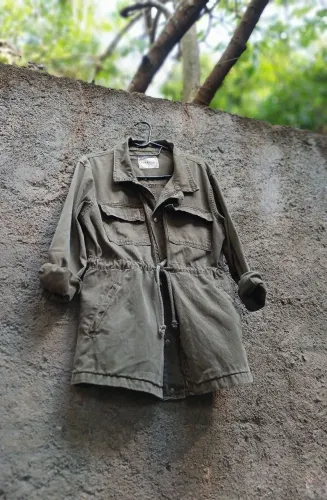 Jaqueta feminina verde militar 