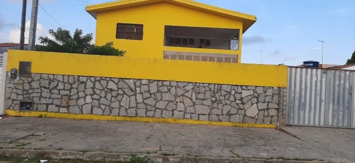 Casa para Venda em João Pessoa, Bancários, 3 dormitórios, 1 suíte, 2 banheiros, 4 vagas