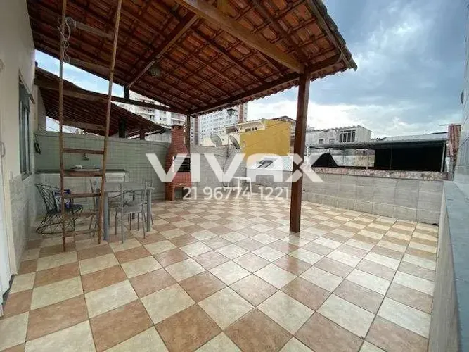 MÉIER - CASA - Pedro de Carvalho - 2 Quartos 2 Banheiros - 1 Vaga| Agende sua visita
