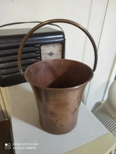 Baldinho em metal,para decoração: