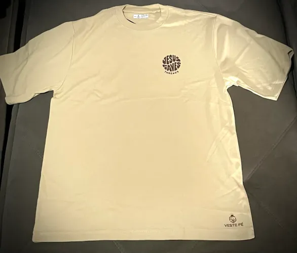 Camisa com estampa gospel (verificar tamanho)