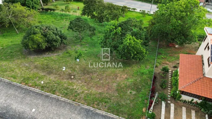 Incrível! Lote de 800 m² em Condomínio com acesso asfaltado em Chã Grande!