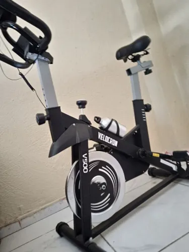 Bicicleta ergométrica V500/ usada /