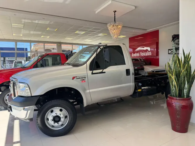 F4000 4X4 RARIDADE TURBO DIESEL ÚNICO DONO PRATA 2015/2016