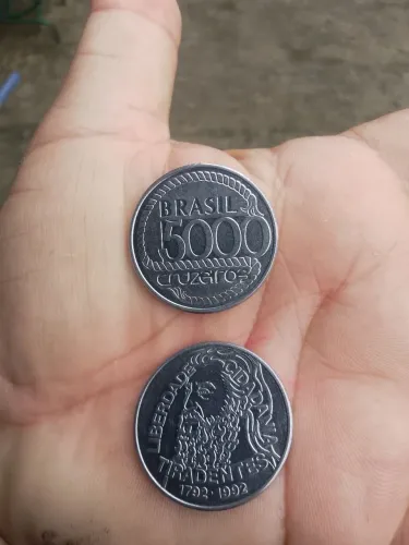 Antiguidade bicentenário de Tiradentes duas peças preço 200.00