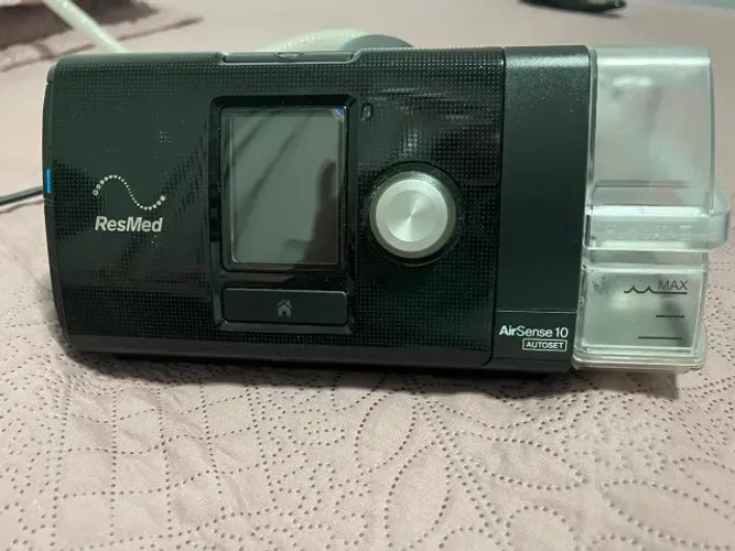 Cpap semi novo, com máscara