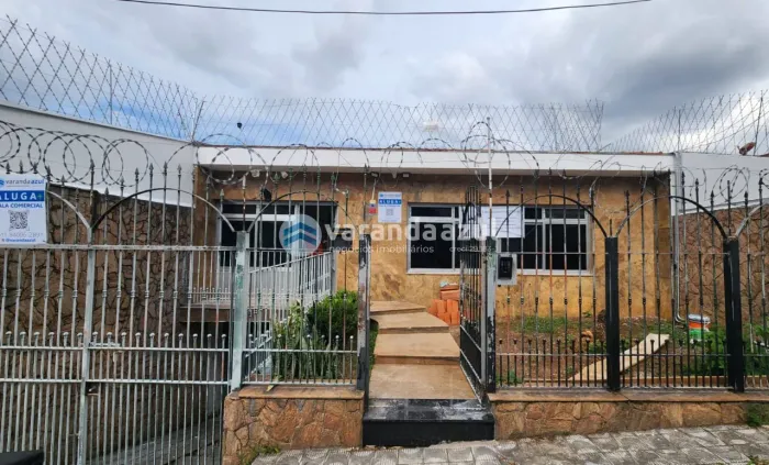 Salas comerciais de 5m² a 31m² novas para locação, garagem para 5 carros e ótima localizaç