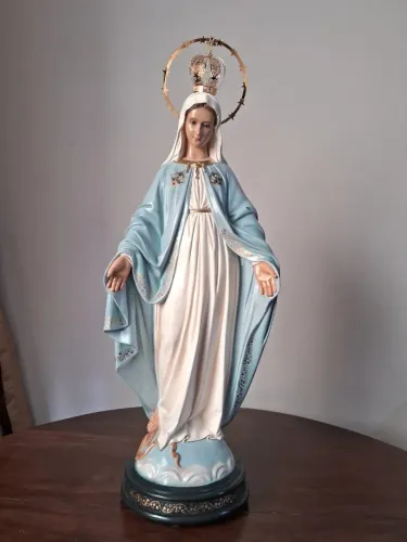 Imagem de Nossa Senhora das Graças nova