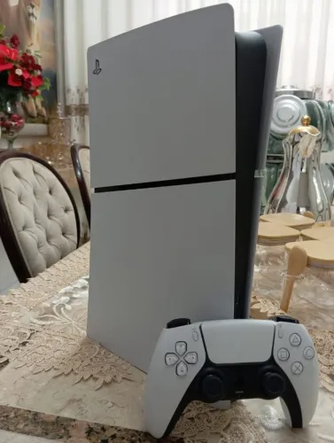 PS5 SLIM MIDIA DIGIAL 825GB + 1 MANETE --> VENDO OU TROCO