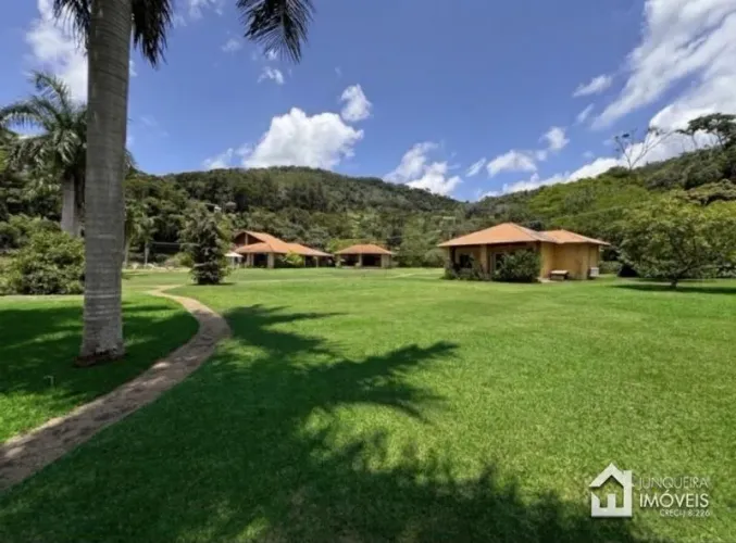 Casa em Condomínio- Petrópolis, Pedro do Rio