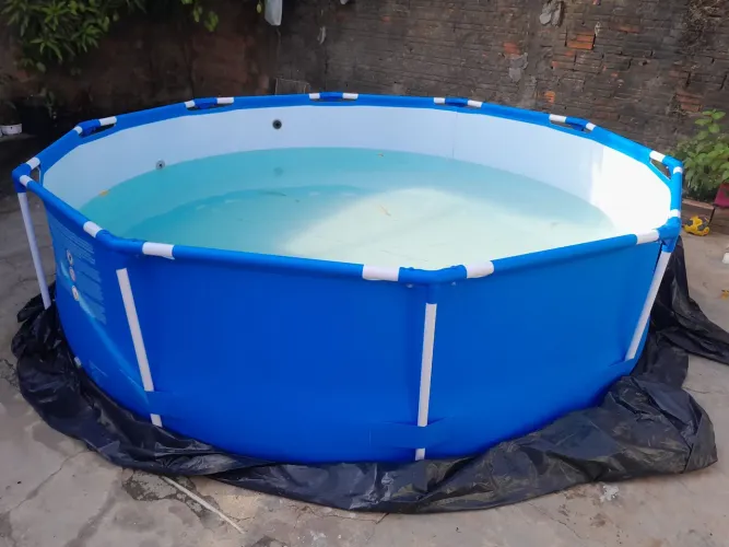 PISCINA DE 5 MIL LITROS, NOVA PRATICAMENTE 