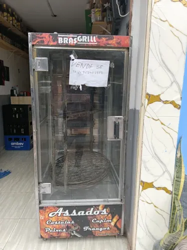 Máquina de assa frango