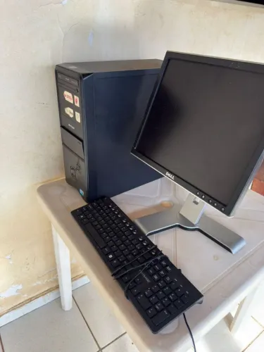 Computador Desktop Lenovo Completo + Monitor Dell