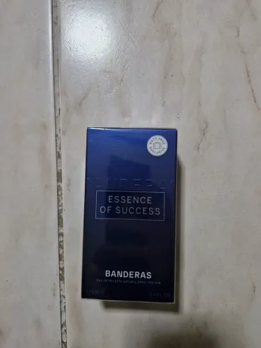 Essence of Success Banderas - 100ml