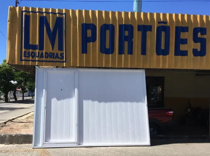 CONSERTO, MANUTENÇÃO E SERVIÇOS EM PORTÕES