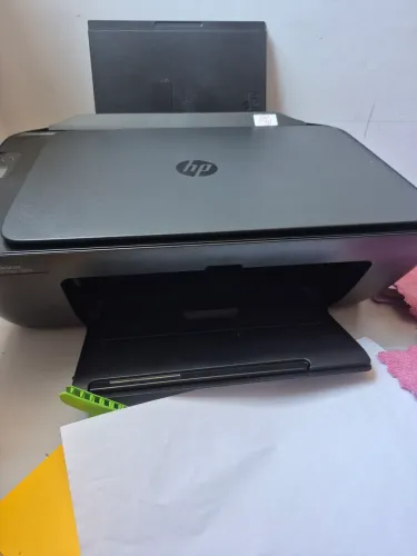 Impressora HP nova pouco usada com cartucho novo
