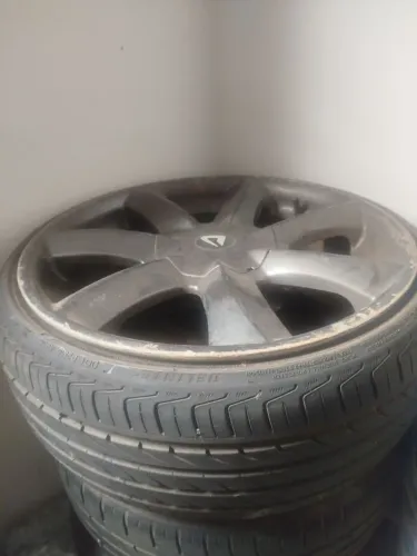 Vendo jogo de rodas grafite aro 17 Santorini Volcano Wheels