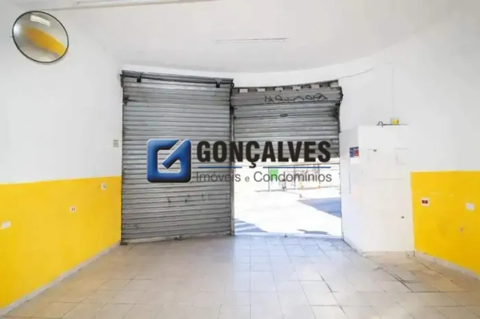 Salão comercial para alugar no Bairro Assunção (São Bernardo do Campo) | 111 m² | 1 banhei