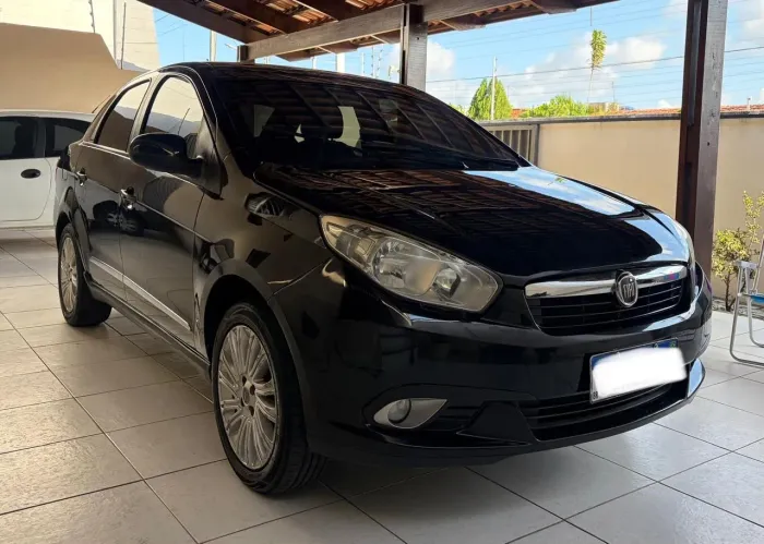 Fiat Grand Siena Essence 1.6 Flex 16V 2013