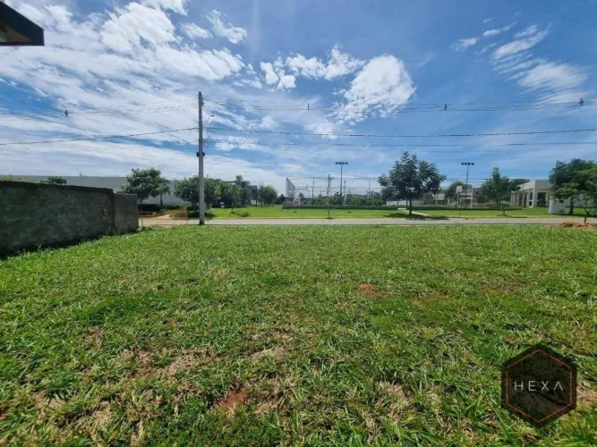 Terreno à venda no Parqville Jacarandá em Aparecida de Goiânia