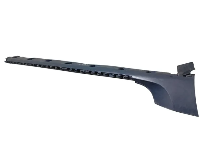 Spoiler lateral direita Renault OROCH DUSTER 2015 A 2025