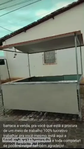 Barraca super conservada 1 ano de uso