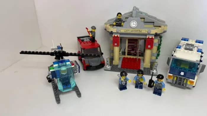LEGO 60008 MUSEUM BREAK-IN Assalto ao Museu